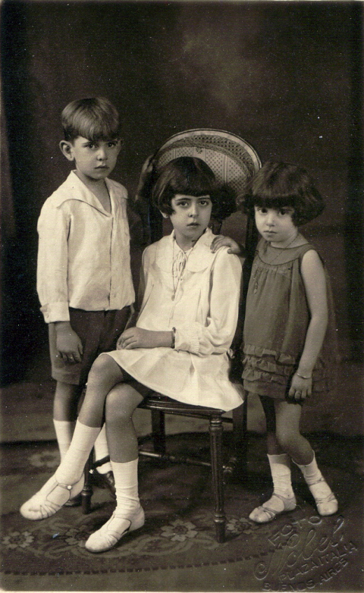 Tatana y hermanos